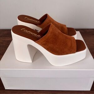 L’Intervalle Suede Cognac Platforms